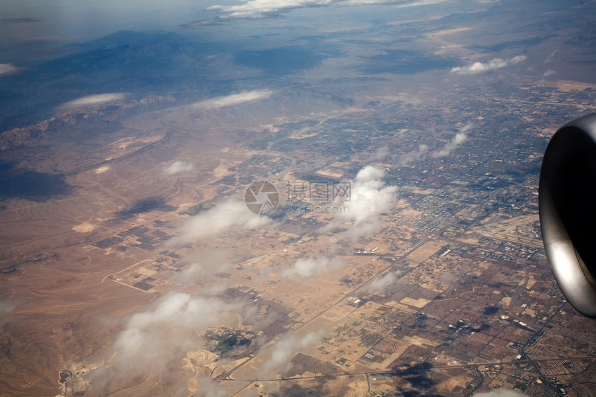 从飞机到洛杉矶附近的加利福尼图片