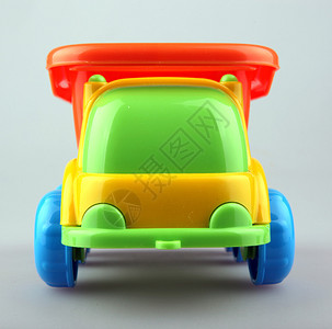 玩具卡车的形象图片