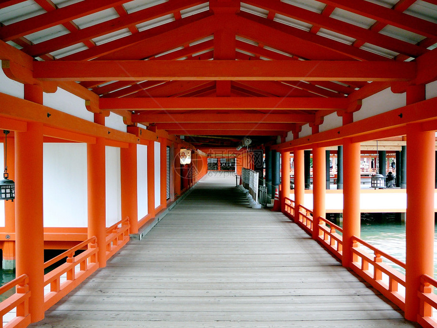 日本宫岛的Issukoshima神社可能是日本最有名的神道圣地图片