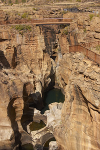 南非姆普马兰加布莱德河上伯克幸运坑洞图片
