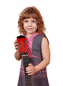 与吉他合影的小女孩图片