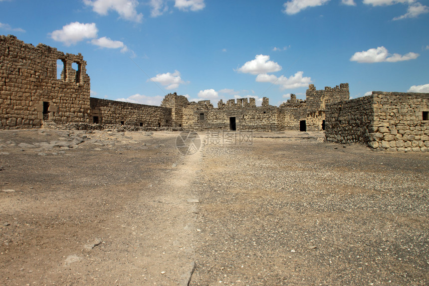AlAzraq城堡废墟图片