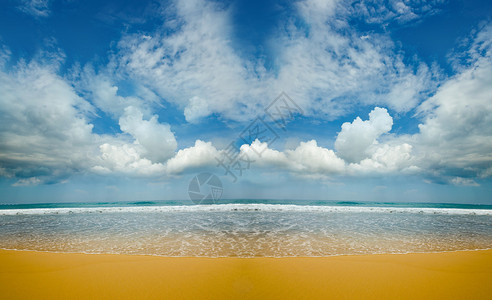 热带岛屿上的荒凉沙滩图片