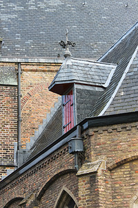 老教堂的屋顶代尔夫特荷兰图片