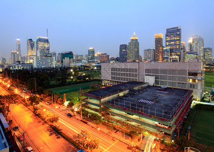 曼谷商业区摩天大楼景观图片