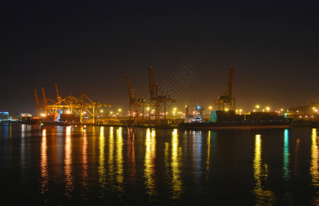 工业港夜景图片