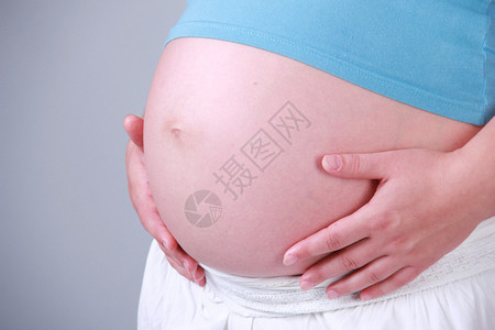 孕妇身体部位的工作室图像图片