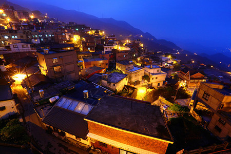 秋分村夜景图片