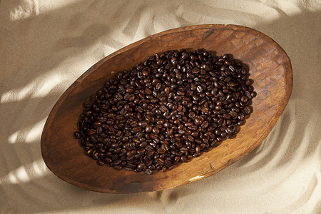 意大利咖啡混合咖啡豆在手工制图片
