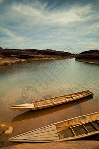 泰国湄公河的景象船图片