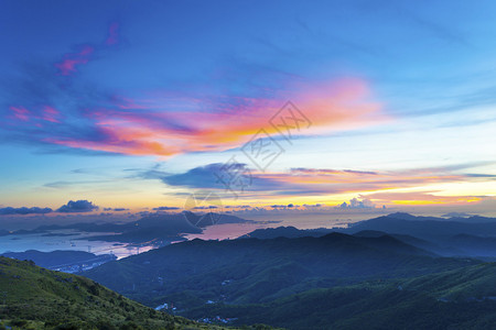 香港山景中的壮丽日落图片