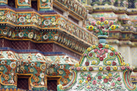 泰国曼谷Whatphrrakaeo寺庙的塔伊宗图片