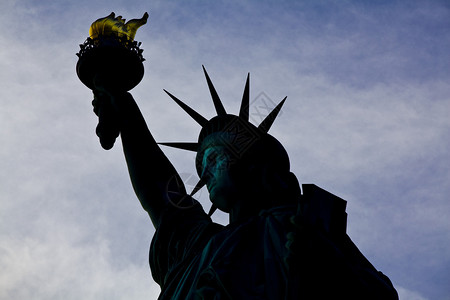 孤立的纽约市自由女神像景观图片