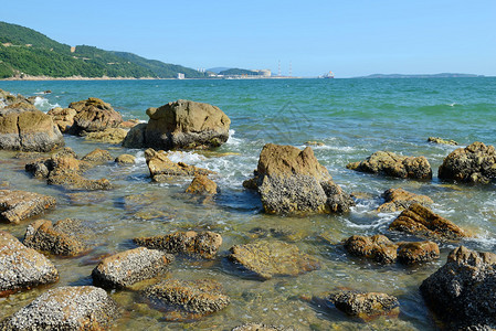 海洋和岩石是图片