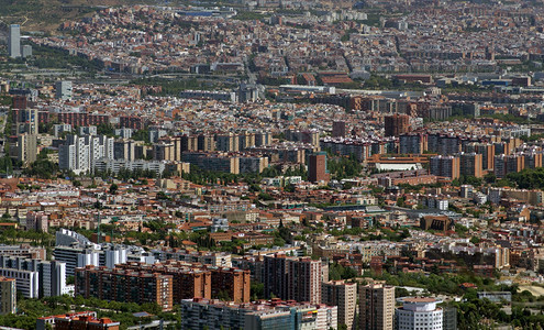 巴塞罗那市全景从西图片