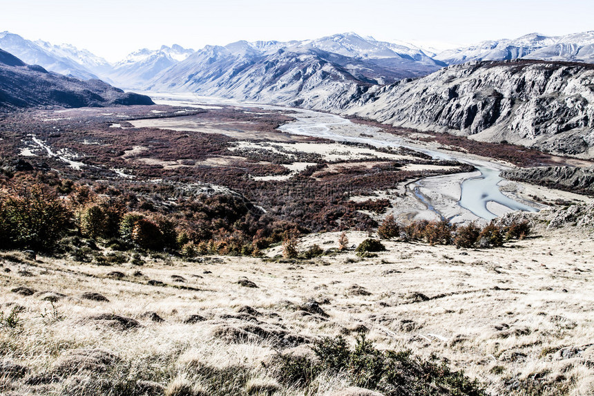 阿根廷巴塔哥尼亚LosGlaciares公园所见FitzRoy山的美丽自然景观人类发展图片