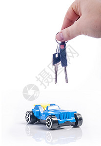 玩具蓝色汽车上图片
