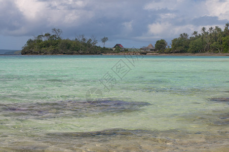 热带天堂波利尼西亚岛海滩图片