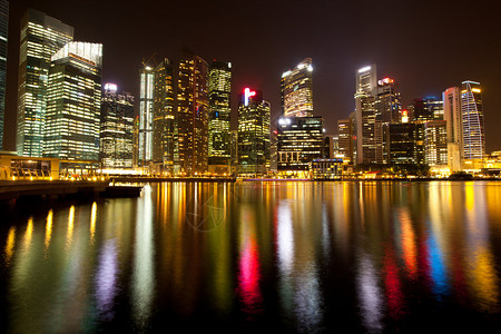 新加坡商业区在夜间的景象与图片