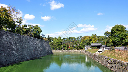 日式本池塘在日本新河城图片