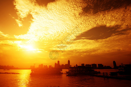 广东省广州市珠江畔城市日落景观图片