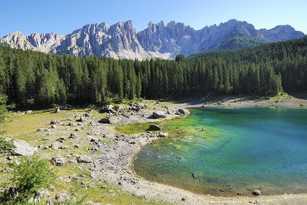 意大利多洛米特人卡雷西湖LagodiCa图片