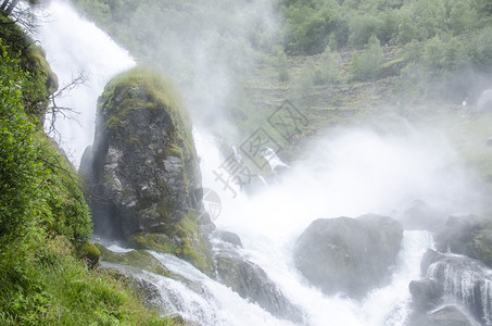 挪威Jostedalsbreen公园瀑布欧图片