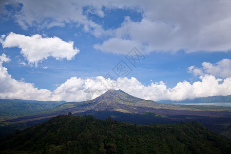 印度尼西亚巴厘岛巴图尔火山的景观图片