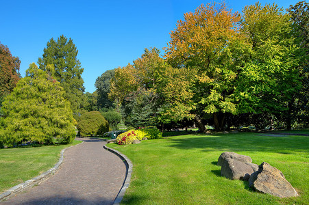 在意大利都灵著名的华伦天奴公园植物区图片