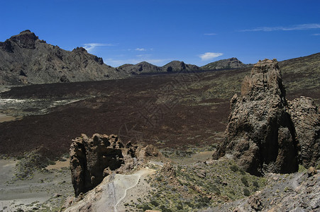 山区岩石图片