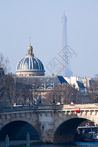 PontNeuf与Eiffel铁塔和法国图片