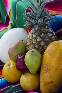 排列整齐的热带水果图片