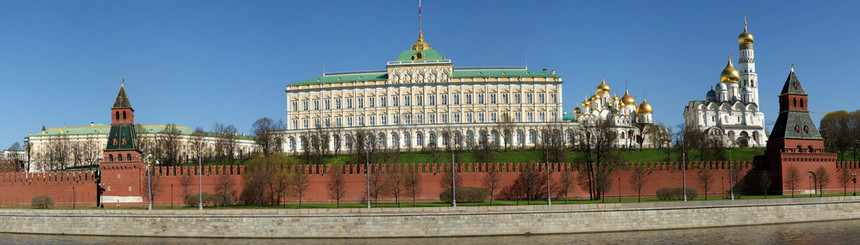 莫斯科克里姆林宫在阳光明媚的一天俄罗图片