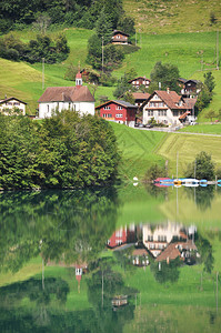 Lungerer湖瑞士图片