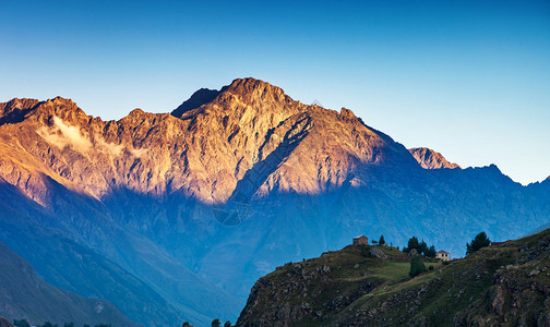 美丽的景色高山如乔治亚欧洲高加索山图片