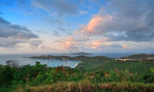 维尔京群岛圣托马斯日落山岳风景背景图片