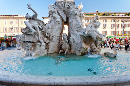 意大利罗马纳沃广场上的四河喷泉图片