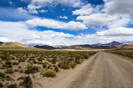 玻利维亚安第斯山脉高平原图片