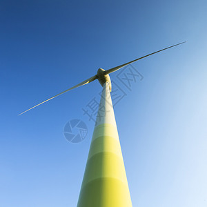 风车轮涡机风力农场向蓝天前进以5D标图片