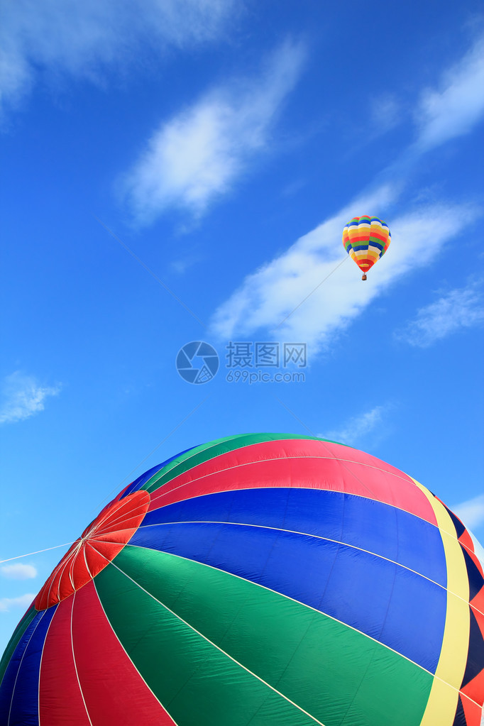 色彩多的热空气球图片