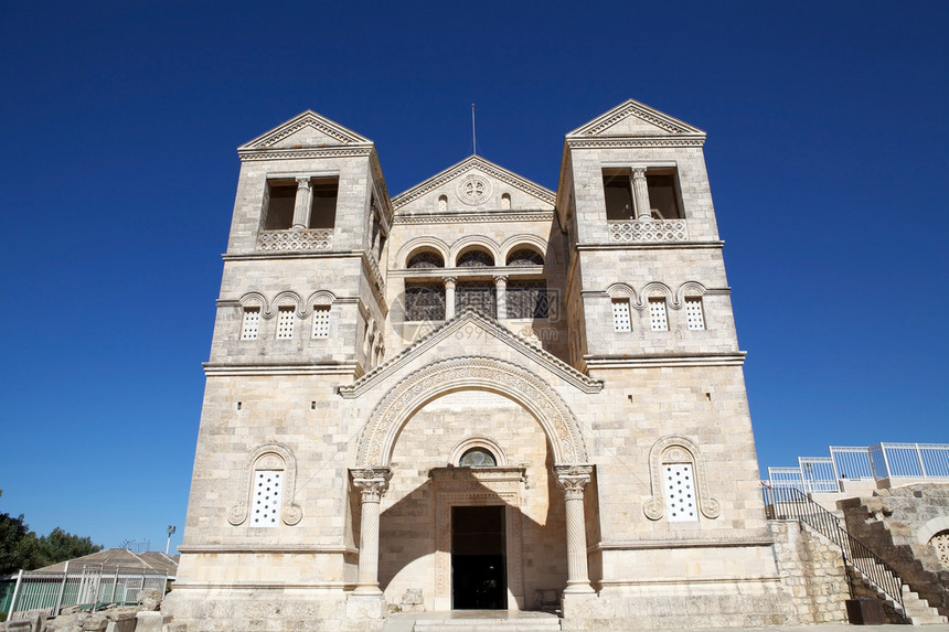 以色列塔博山顶面的修道教堂位于以色图片