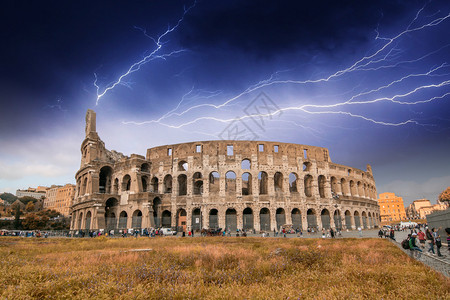 罗马之风巨石图片