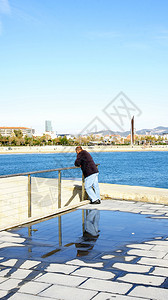 断裂水和巴塞罗那奥林匹克港概览图片