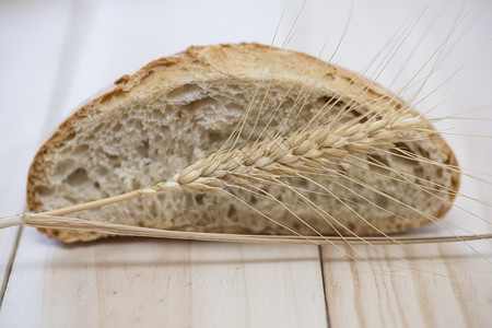 面包和小麦耳朵图片