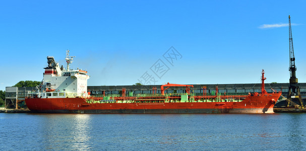 格但斯克港的货船图片