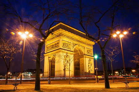 晚上在巴黎的TriompheArcdeTr图片