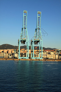 西班牙algeciras港集装箱图片