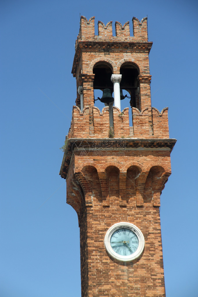 威尼斯附近的穆拉诺岛有钟表图片