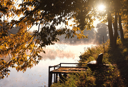 秋季湖图片