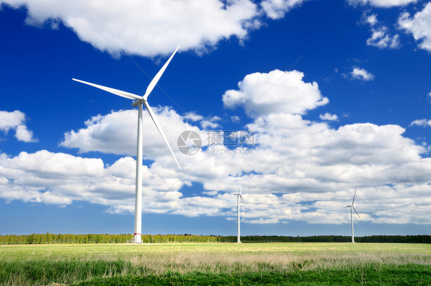 草原上的风力涡图片